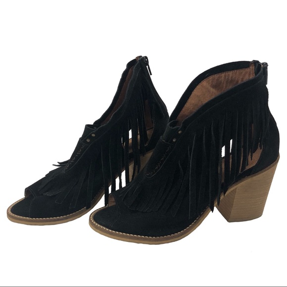 MUSSE and CLOUD Galia Fringe Peep Toe Booties - Picture 2 of 8